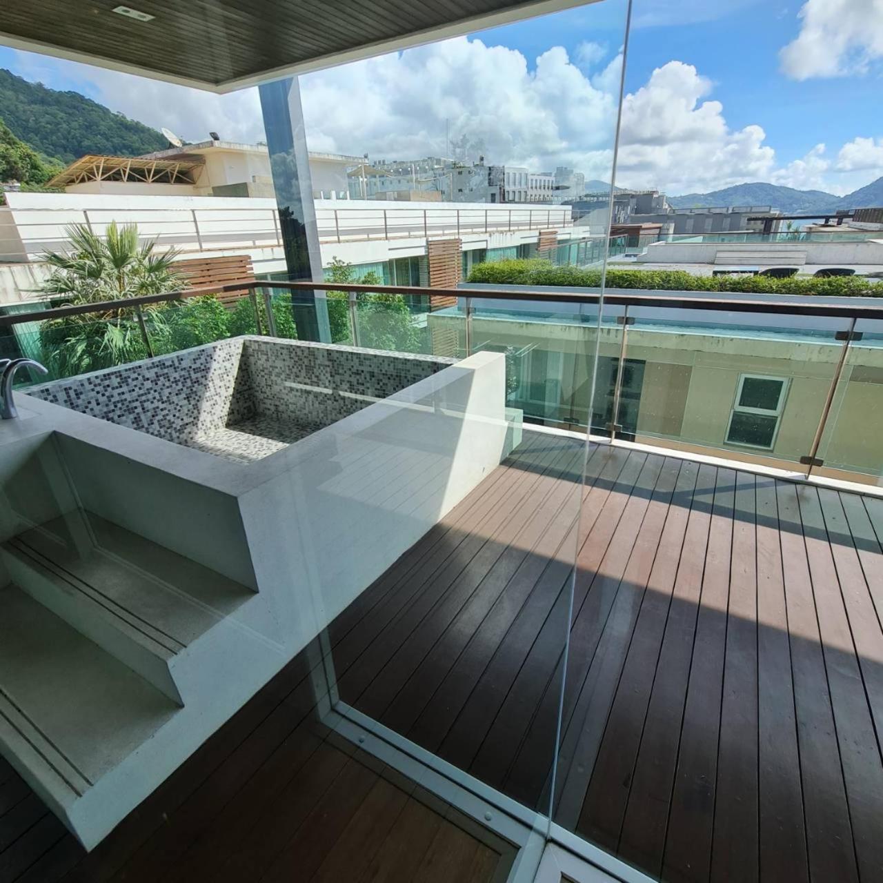 The Privilege Residence Patong Екстер'єр фото
