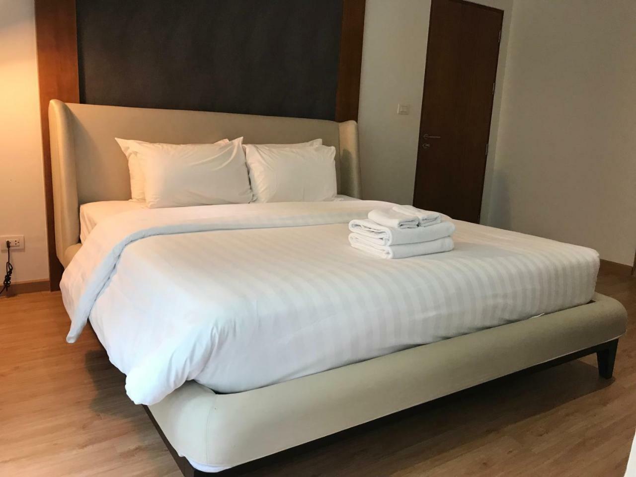 The Privilege Residence Patong Екстер'єр фото