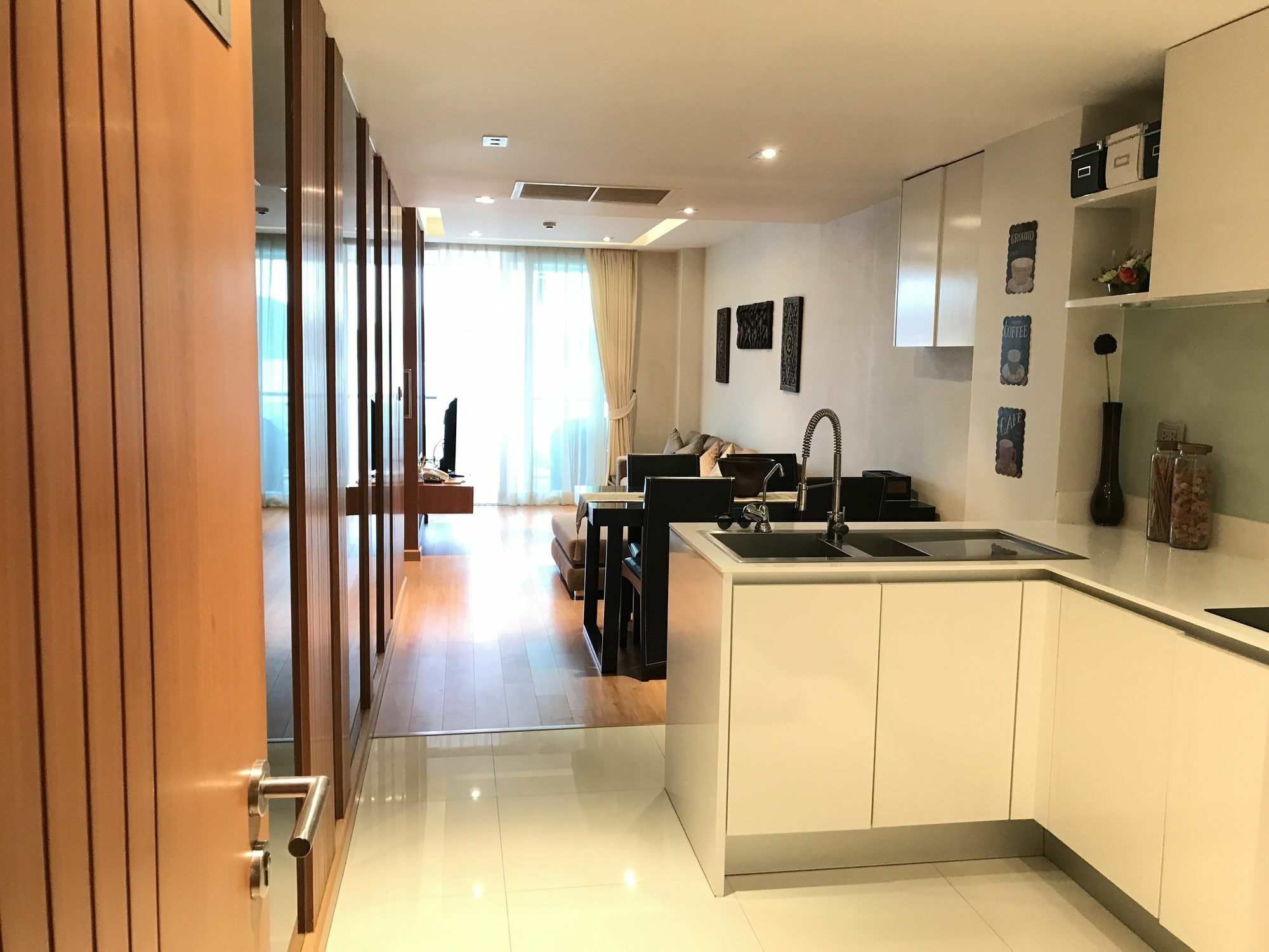 The Privilege Residence Patong Екстер'єр фото